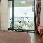 Victor 501 Apartment